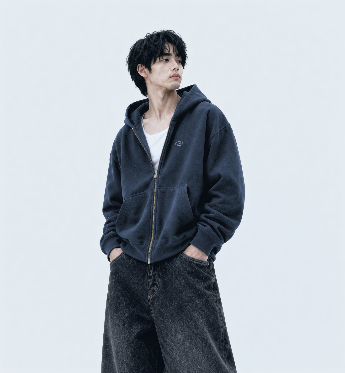 Kuromu 6 Boxy zip-up
