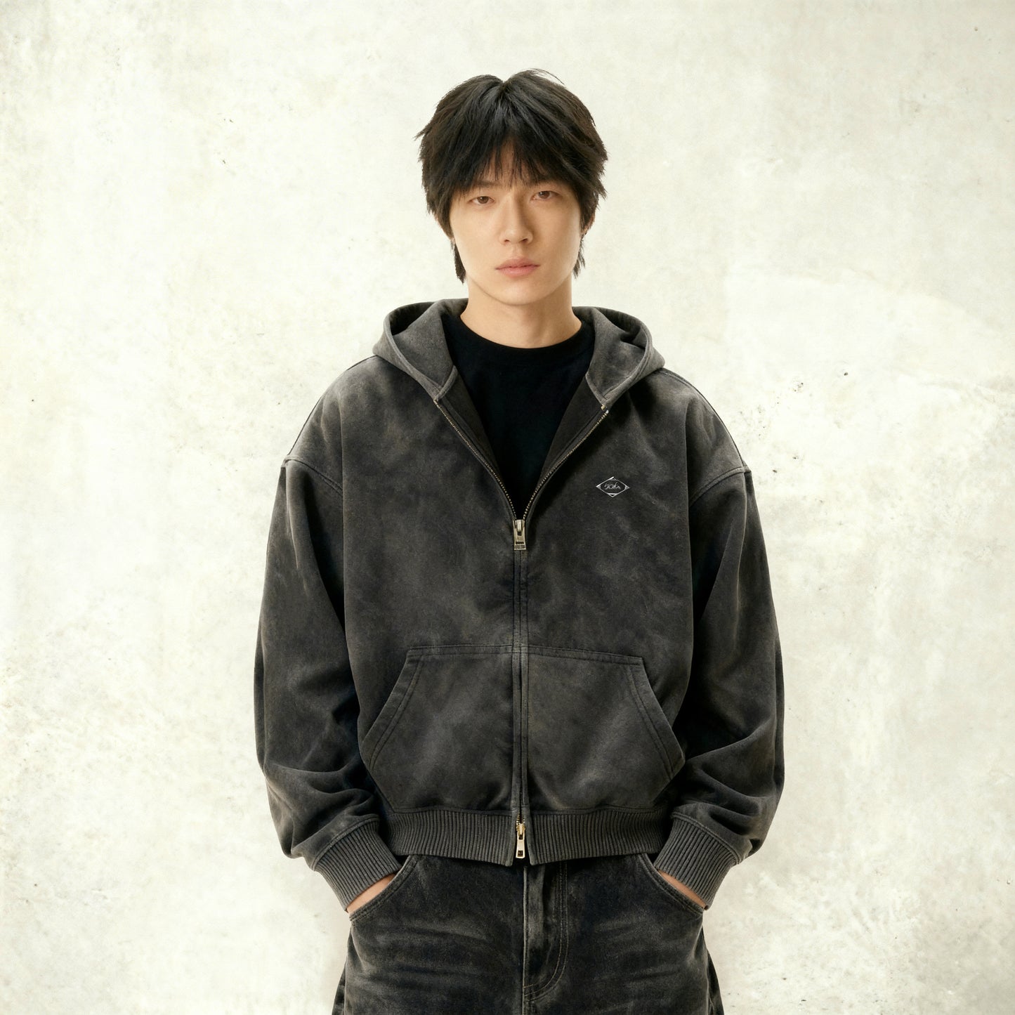 Kuromu L Boxy zip-up